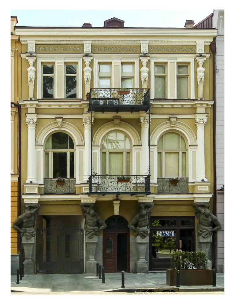 Titanium House - Tbilisi